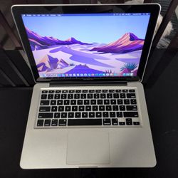 Apple MacBook Laptop - Like New 