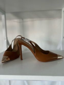 Heels size 8