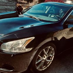 2010 Nissan Maxima $2500