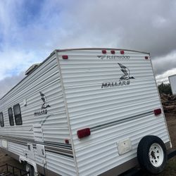 Fleetwood Rv 23 feet