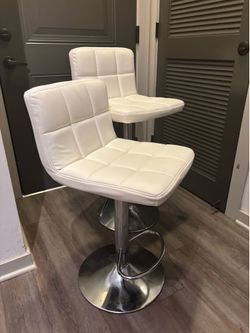 White leather adjustable height bar chair