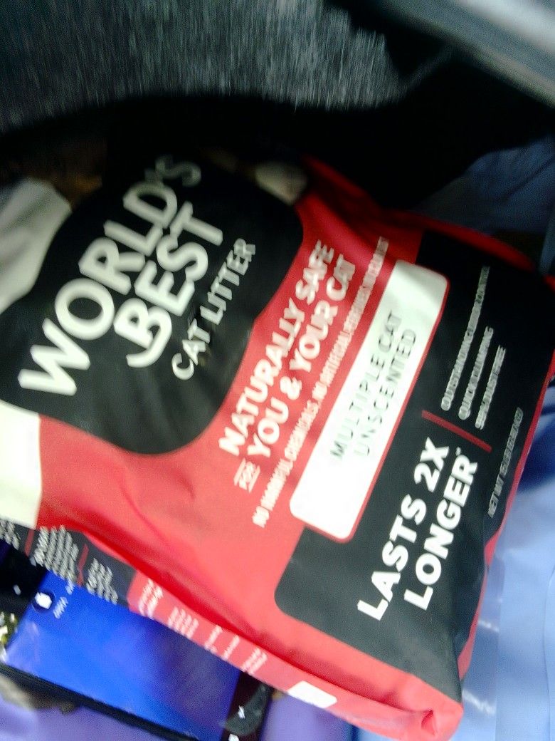 I Have Six Bags Of Cat Litter Asking For $7 A Bigg Bag