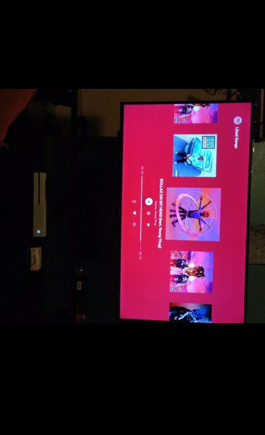 Barley used 50 inch 4k smart tv