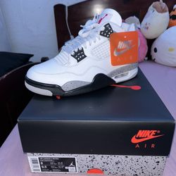 Jordan 4 Retro