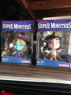 2  monsters figure