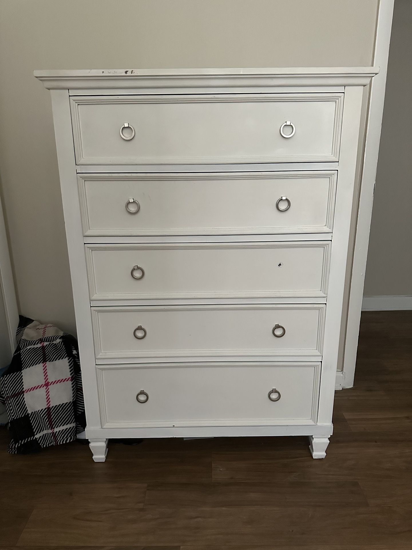 Dresser With Matching Nightstand