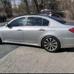 2012 Hyundai Genesis