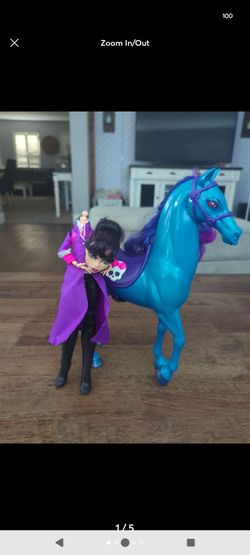 Monster High Headless Headmistress Bloodgood