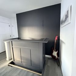 Home Bar And Stools