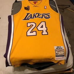 Kobe Bryant Authentic Mitchell And Ness Large 