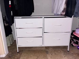 Low Dresser