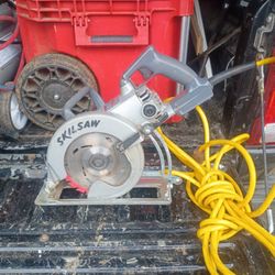 7 1/4 Worm Drive Skilsaw
