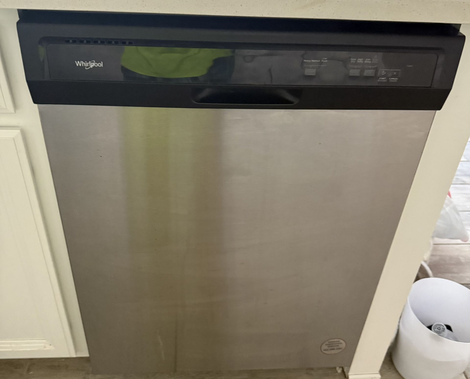 Whirlpool Dishwasher Stainless steel 