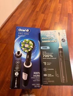 2 Electric toothbrushes