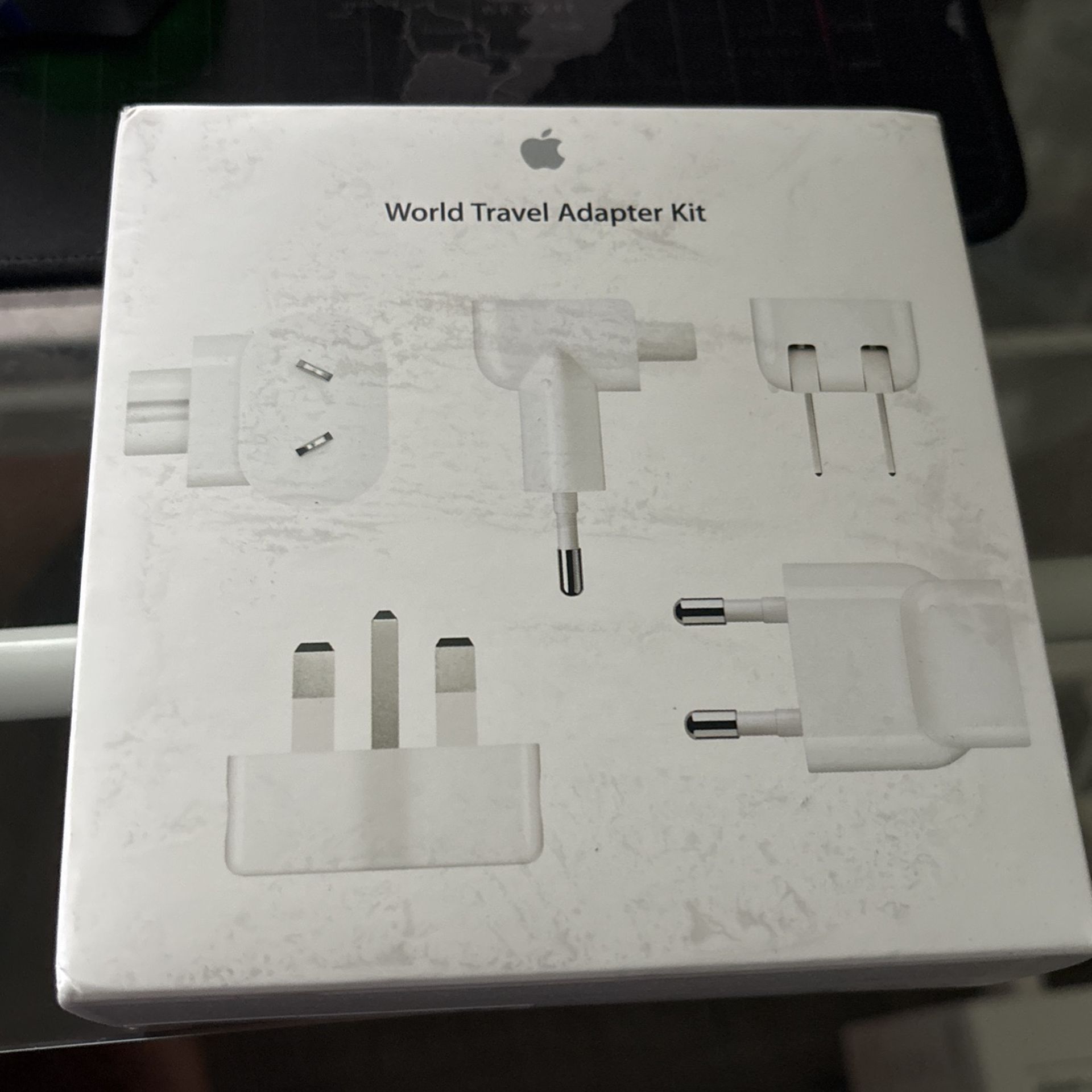 World Travel Adapter Kit Apple