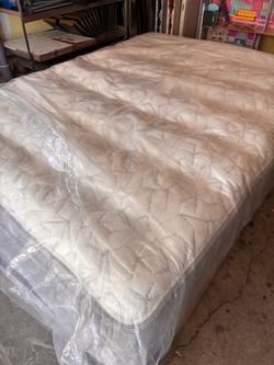 New pillow top plush mattress
