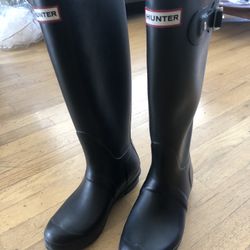 Hunter Rain Boots Size 6 