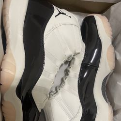 Nike Air Jordan 11 XI Neapolitan 9.5m11w