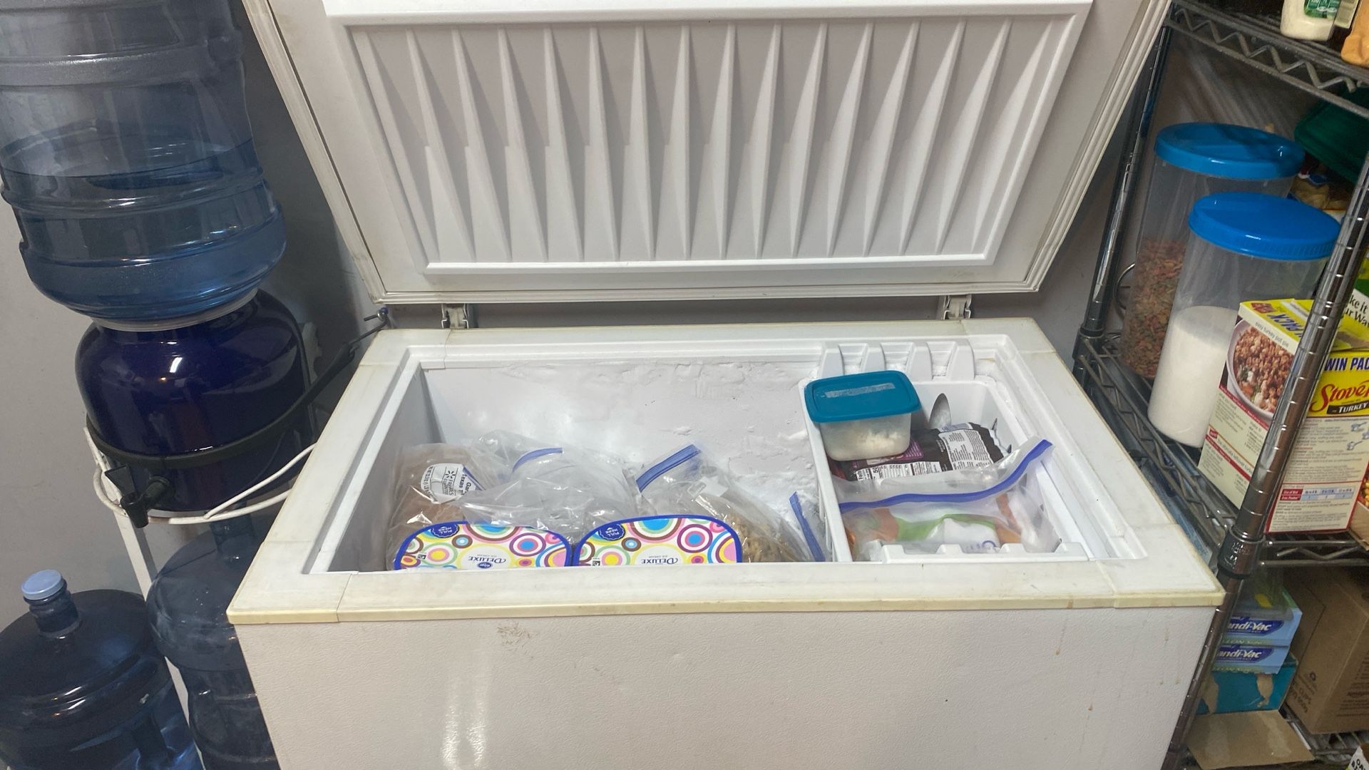 FRIGIDAIRE FREEZER