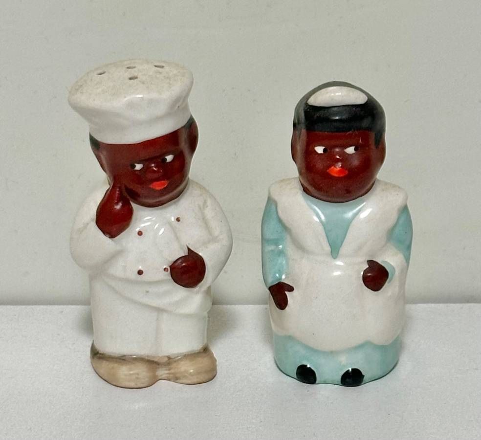 Vintage Japan 1940s Collectible Americana Aunt Jemima And Uncle Moses Salt & Pepper Shaker Set