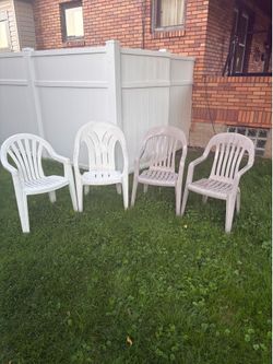 Plastic outdoor patio chairs