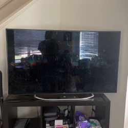 Tv And Roku For Sale