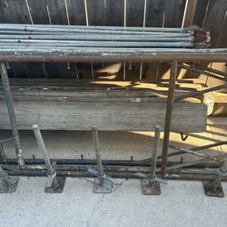 Full set of 42 inch walk-through scaffolding