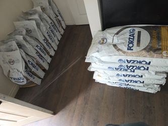 FORZA 10  Premium Dog food (read description please)