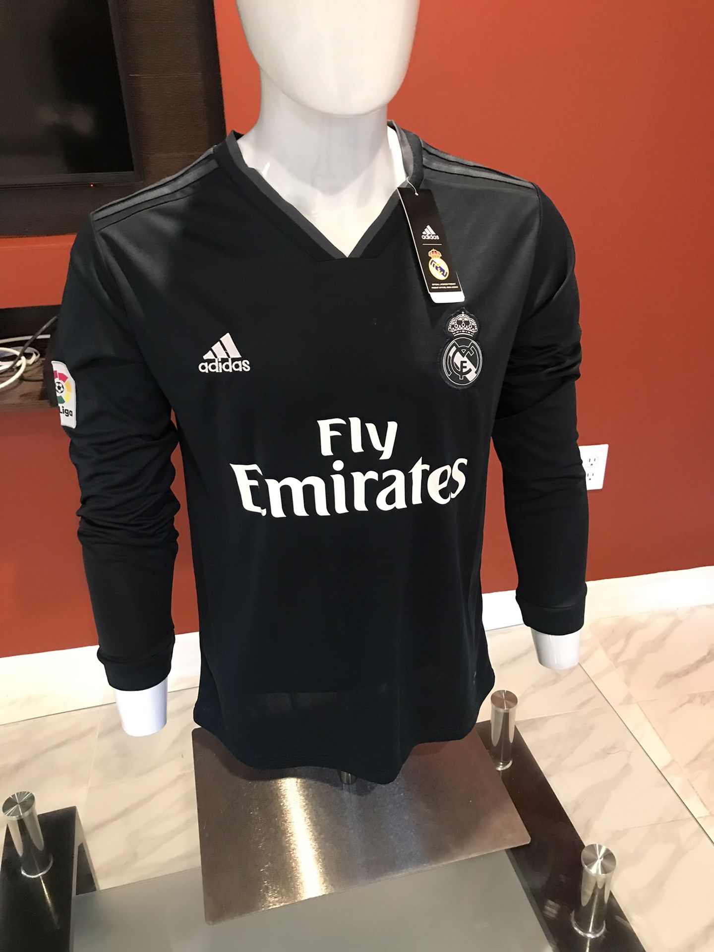 18/19 Real Madrid long sleeve