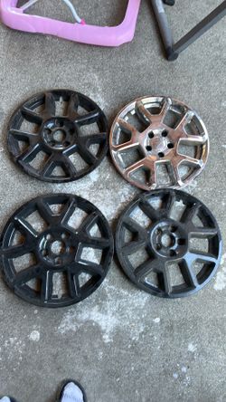 Jeep Renegade rim caps