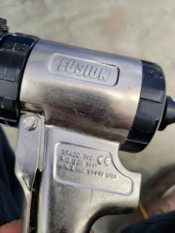 Fusion spray gun
