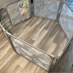 Skip-Hop Baby Gate