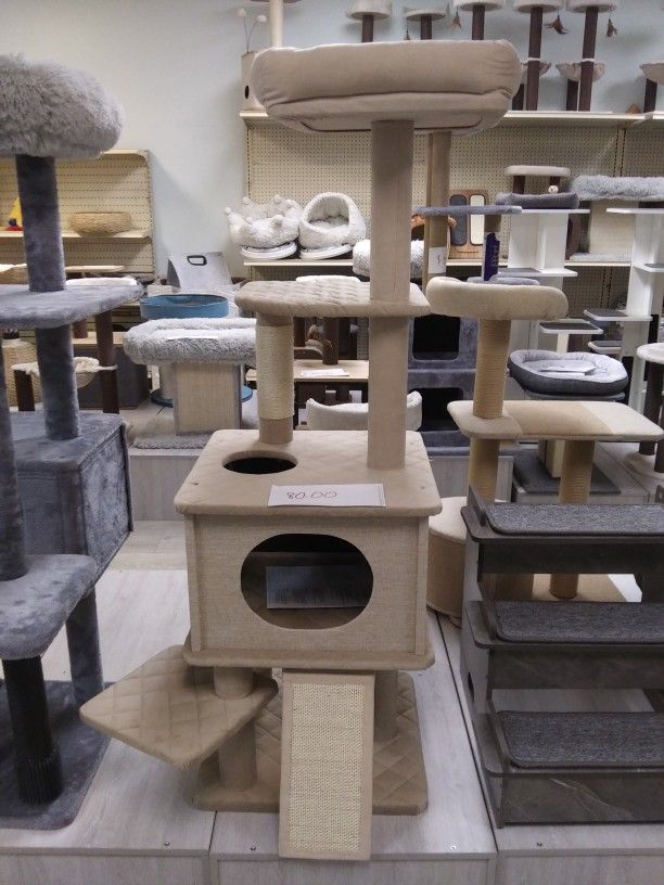 Come See Our Show Room For Discount Cat Trees for Sale in Ontario, CA