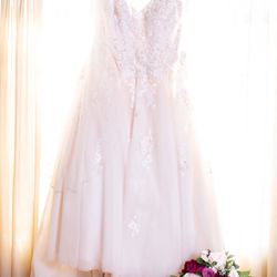 David’s Bridal Wedding Dress - Size 20 