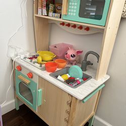 Play Kitchen 