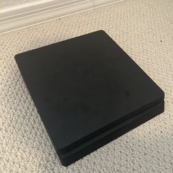 PS4 (500GB)+ Controller 