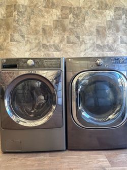 Washer and dryer gas laundry