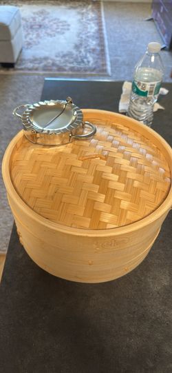Dumpling makers with accessories included