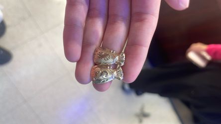 Gold earrings