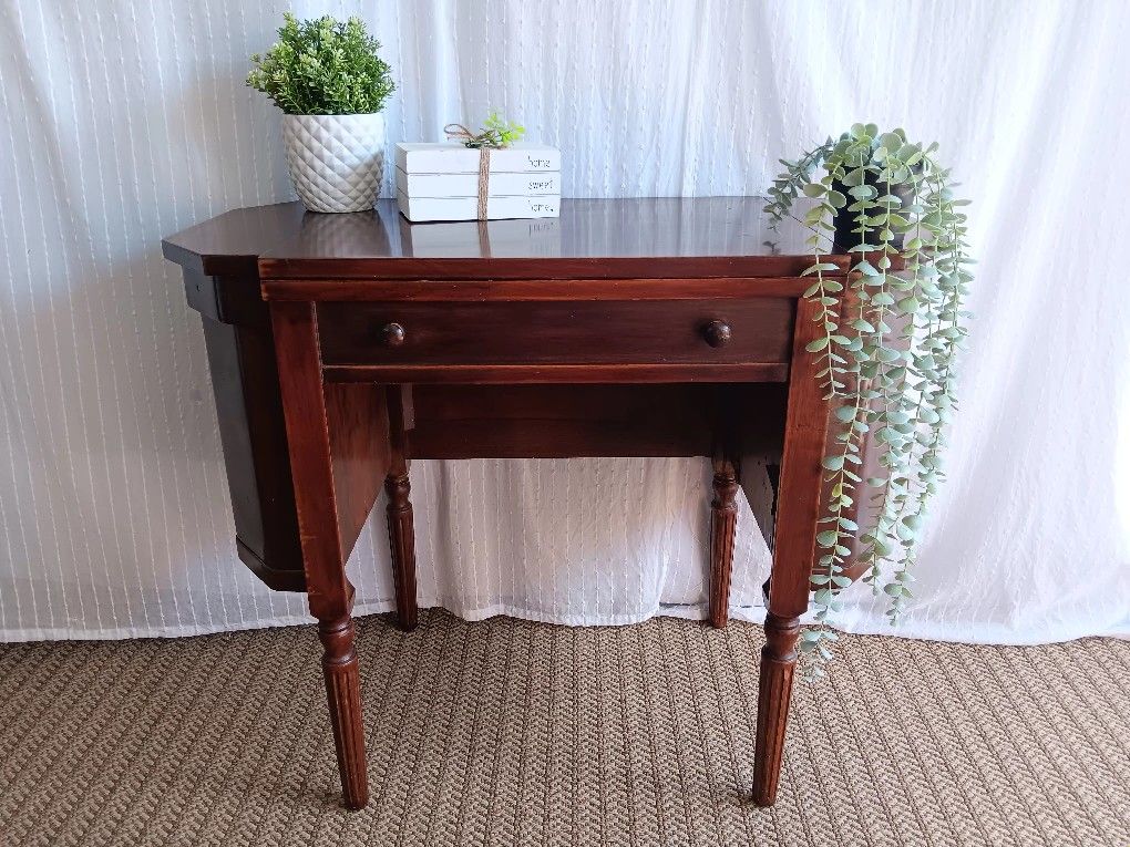 Super Cute Sewing Machine Sidetable For Sale 