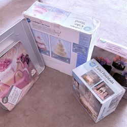 Cake Stands & Things