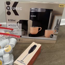 Keurig coffee maker +Milk frother +112 k-cups