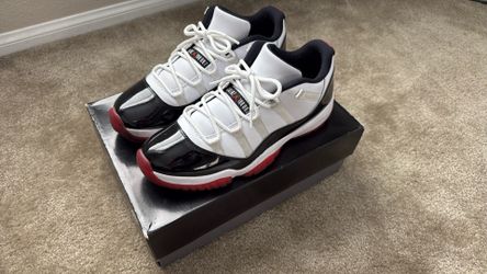 Jordan 11 Retro Low Concord Bred Size 12 Pre-Owned AV2187-160 White Black Red