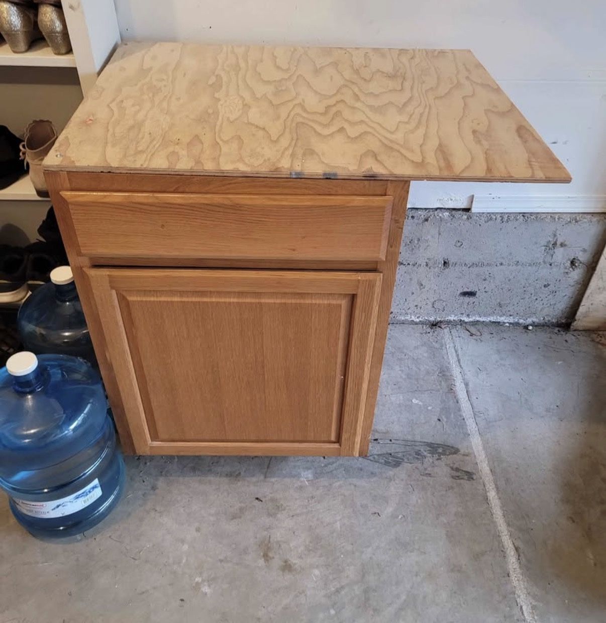 Cabinet 24 Inch Wide