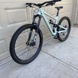 Brand new specialized status 160 - S4 full suspension mountain bike 