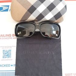 BURBERRY B 4014 3001/87 64O13 120  SUNGLASSES. MADE IN ITALY.