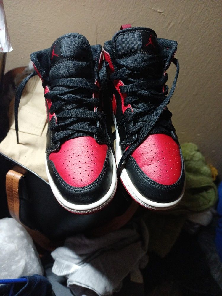 Nike Jordans Under $20 Nike: Air Jordan Retro High OG (University