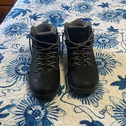 Snow Boots Brand New