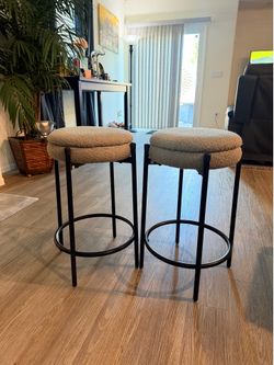 Gray stools