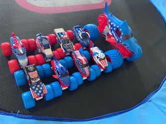 Hot wheel Monster Jam Truck Boy Girl Toy 1:64 Stars And Are Stripes Grave Digger Megaladon El Toro Loco Digatron Sparkle Smash Zombie Dalmation Mutt D